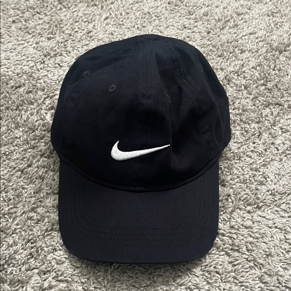 Child Nike Black and White Logo Hat